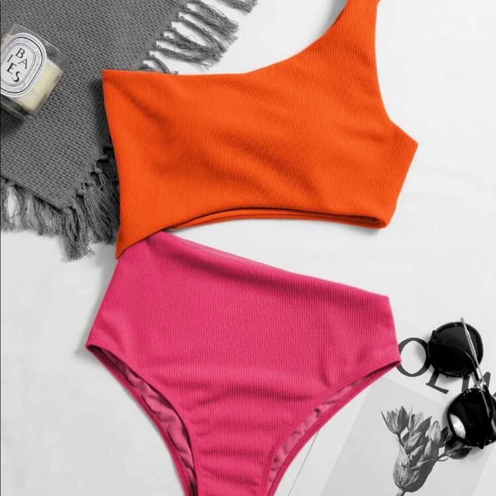 SHEIN One Piece Swimsuit Never Worn